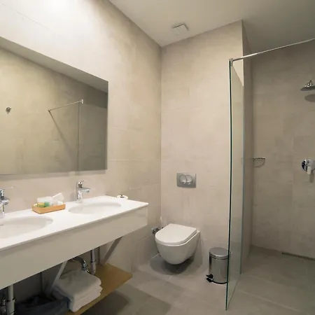 Nest Modern & Cozy 4*