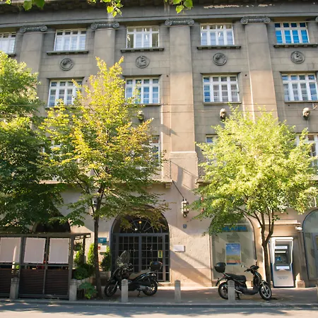 Nest Modern & Cozy Guest house 4*