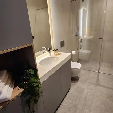 Nest Modern & Cozy