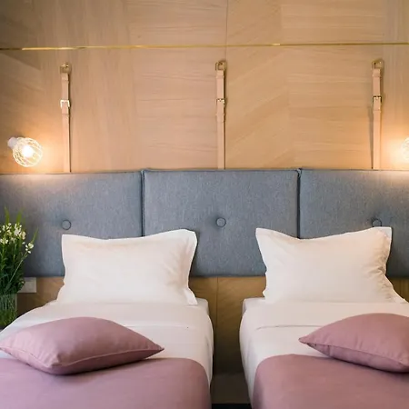 Pensionat Nest Modern & Cozy